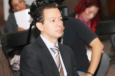 Procuraduría debe definir red de espionaje