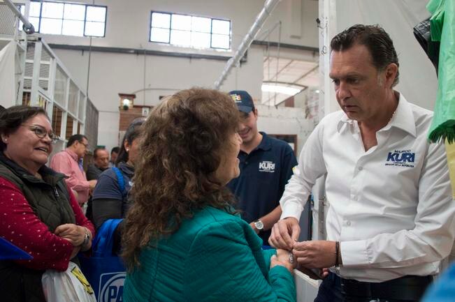 El aspirante aseguró que promoverá una reforma para que la educación sea deducible de impuestos desde preescolar hasta posgrado, siendo esta una política en apoyo a las familias mexicanas. / Foto: Especial