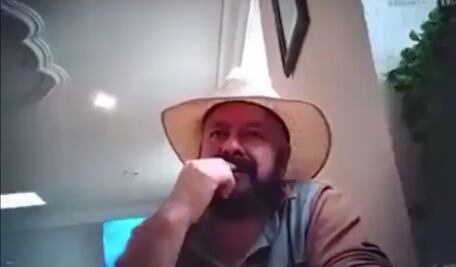 Regidor debe de explicar video en el que recibe dinero