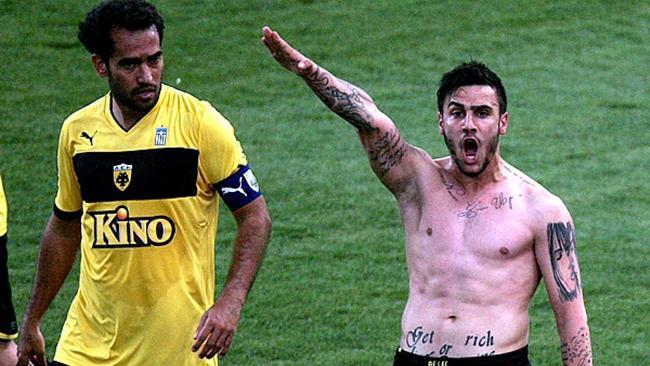 Cinco partidos por festejo nazi