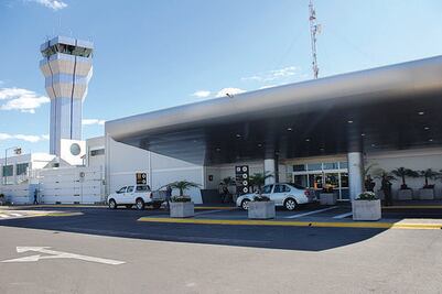 Ampliación del aeropuerto aún no será una realidad: Sedesu