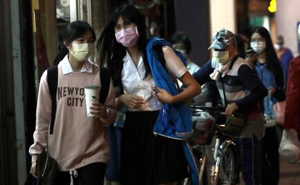 Pandemia está "lejos del final": OMS mantiene emergencia internacional por Covid-19