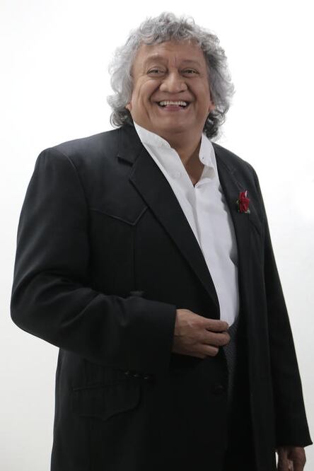 Jorge Falcón arremete contra los Standuperos