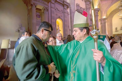 Inspiración. Van 4 mil fieles a los encuentros