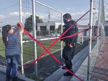 Echan "cascarita" en plena pandemia; autoridades clausuran canchas públicas 