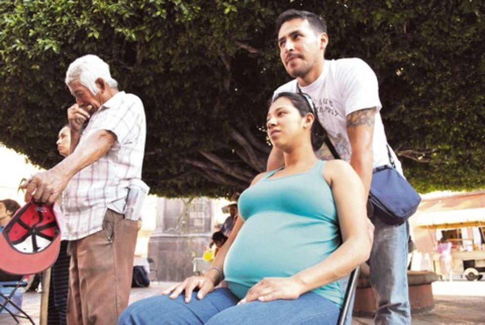 Obligación, atender a embarazadas: Astudillo