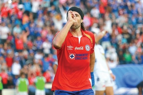 A Cruz Azul le sigue la “suerte del líder”