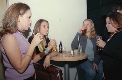 Aumenta alcoholismo en jóvenes