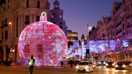Implacable. Ante alza de contagios, España agrava medidas