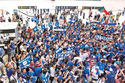  Enloquece el Cruz Azul  a sus fieles 