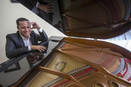 Vladimir Curiel: “En la música se necesita ser honesto”