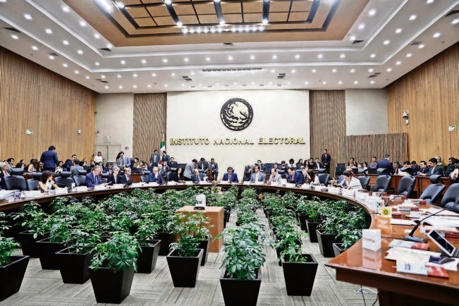 Encuestadora refuta dichos de Hugo Cabrera