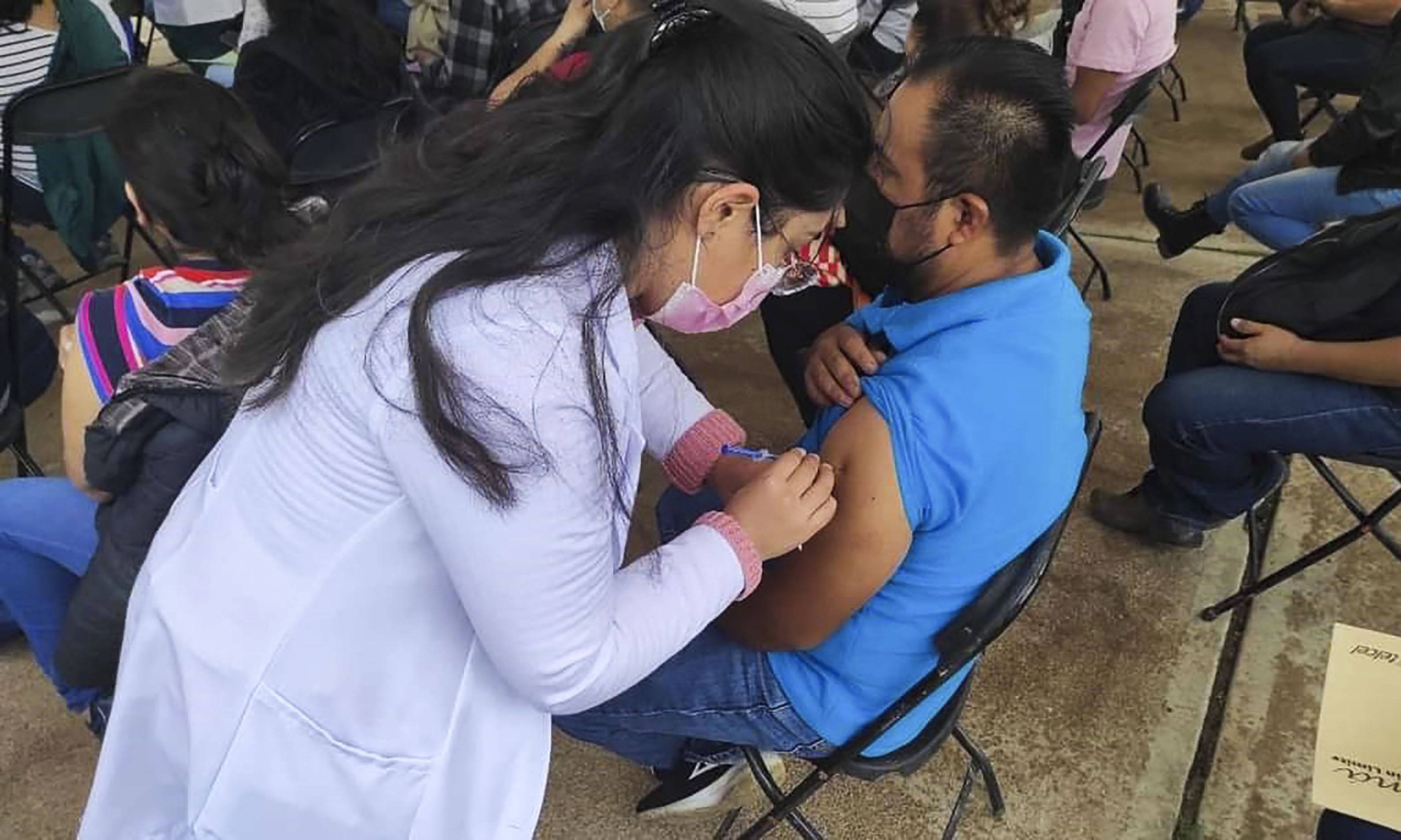 Tercera ola: avance de vacunación, insuficiente para frenar Covid-19