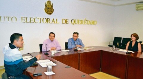 Instruye IEQ a alumnos de primaria en formación cívica