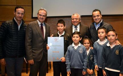 Premian a escuelas en tema de movilidad
