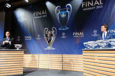 “Chicharito” jugará contra Real Madrid