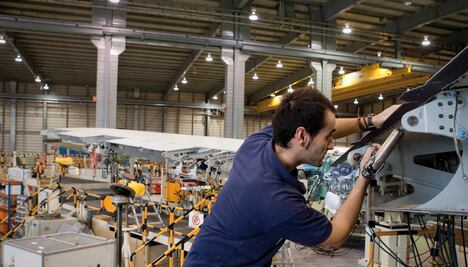 Industria aeronáutica resiste subida del dólar