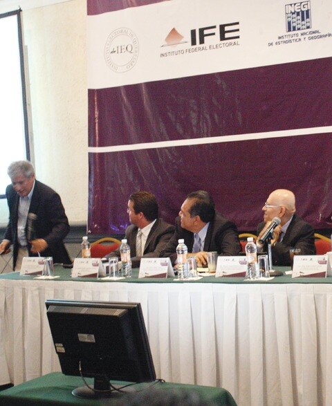 Entregan al IEQ asignación de distritos de Querétaro