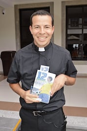 Incita a los jóvenes a enamorarse de la vida