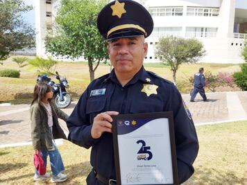 Efraín Torres Luna, el policía que ha dedicado 25 años a cuidar Querétaro 