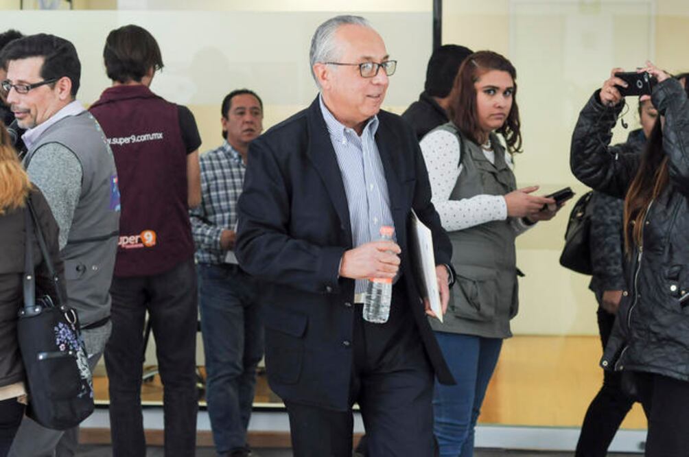 El ex gobernador de la entidad, Ignacio Loyola Vera, aseveró que su currículum puede resultar interesante para una candidatura al Senado, pero acatará con disciplina las decisiones del PAN. Foto: RICARDO LUGO. EL UNIVERSAL