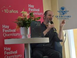 Necesario crear conciencia del uso de IA: Juan Villoro