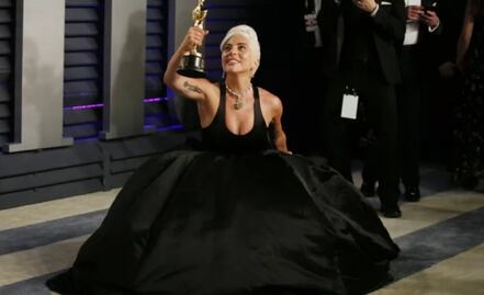 Todos los detalles del collar de 30 millones de dólares que usó Lady Gaga en los Oscar