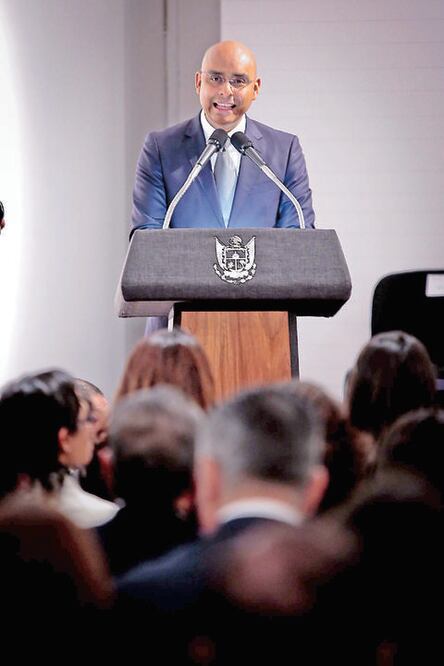 Trabajo de hoy, fruto de cooperación, dice Aguilar