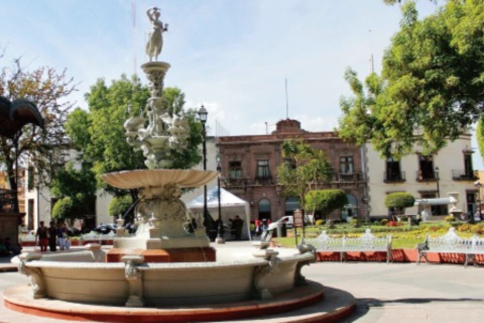 Recibe Turismo  agenda de competitividad