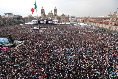 Unen sus voces para apoyar a México
