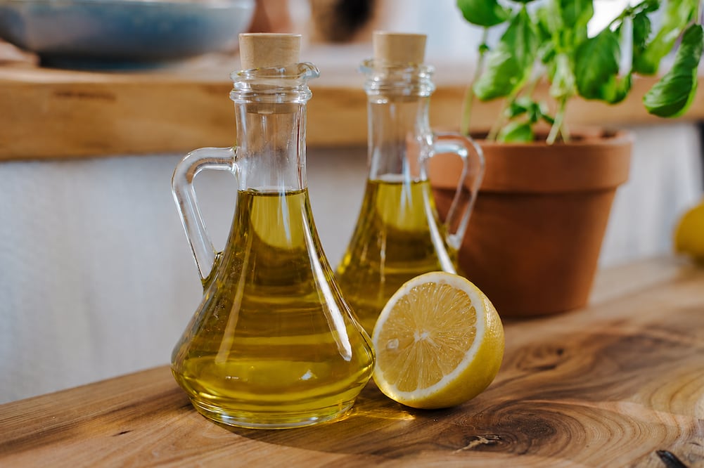 El aceite extra virgen es el más recomendado para realizar esta preparación. Foto: Pexels