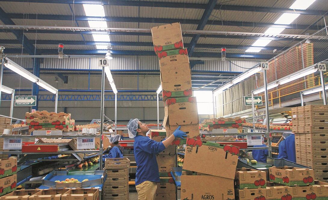 De acuerdo con el Inegi, México tiene déficit comercial con seis de 10 países del TPP por más de 24 mil 508 millones de dólares; sin embargo,  Héctor Aguilar, presidente del Consejo de la Industria Maquiladora de Exportación de Querétaro, aseguró que no e