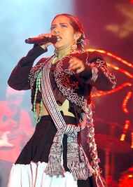 Lila Downs se manda sola