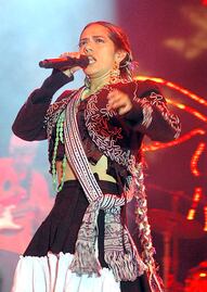 Lila Downs se manda sola