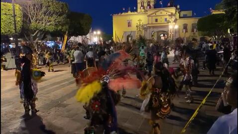 Cientos de concheros bailaron, a pesar de la pandemia 