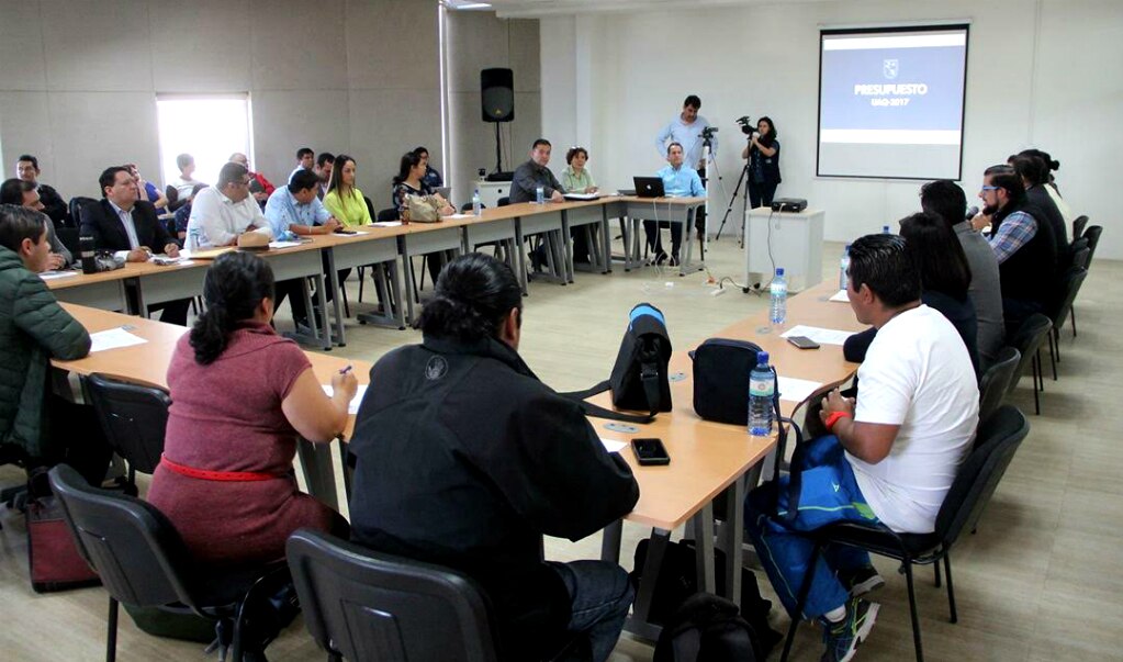 Inicia UAQ negociación con Consejo consultivo del Supauaq