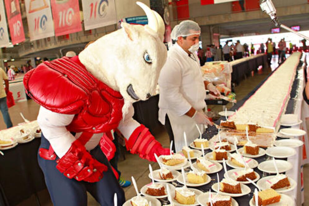 Chivas festeja con su afición