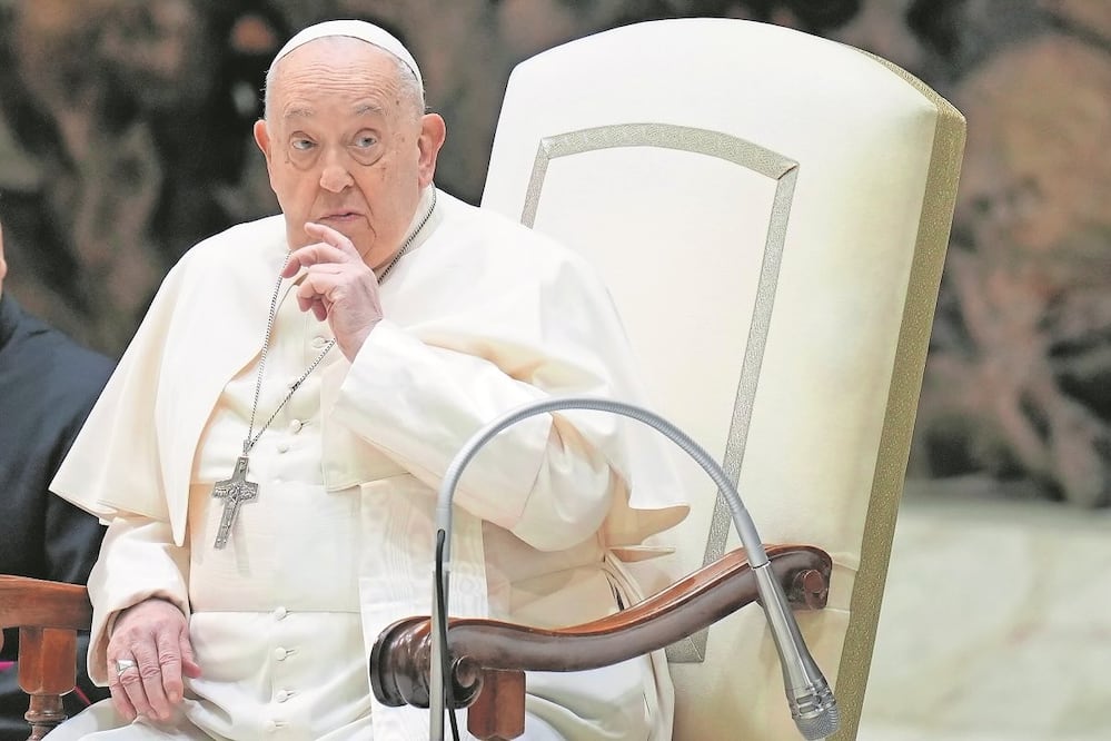 El papa Francisco durante su audiencia general semanal, en el Salón Pablo VI, en el Vaticano, el 8 de enero de 2025. (AP Foto/Alessandra Tarantino)