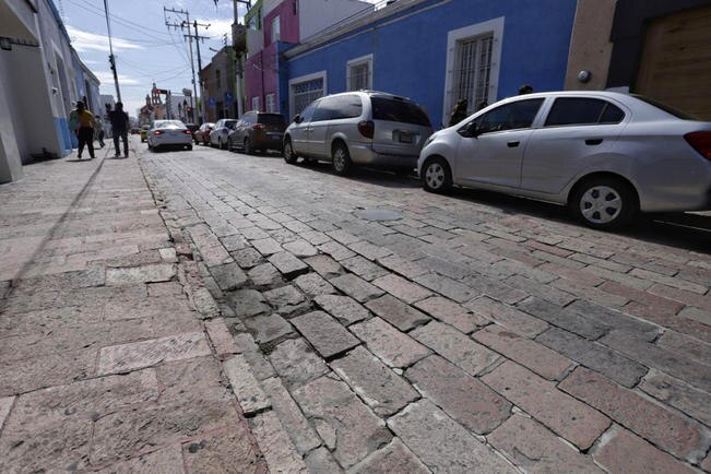 Arrancan trabajos en calle Pino Suárez