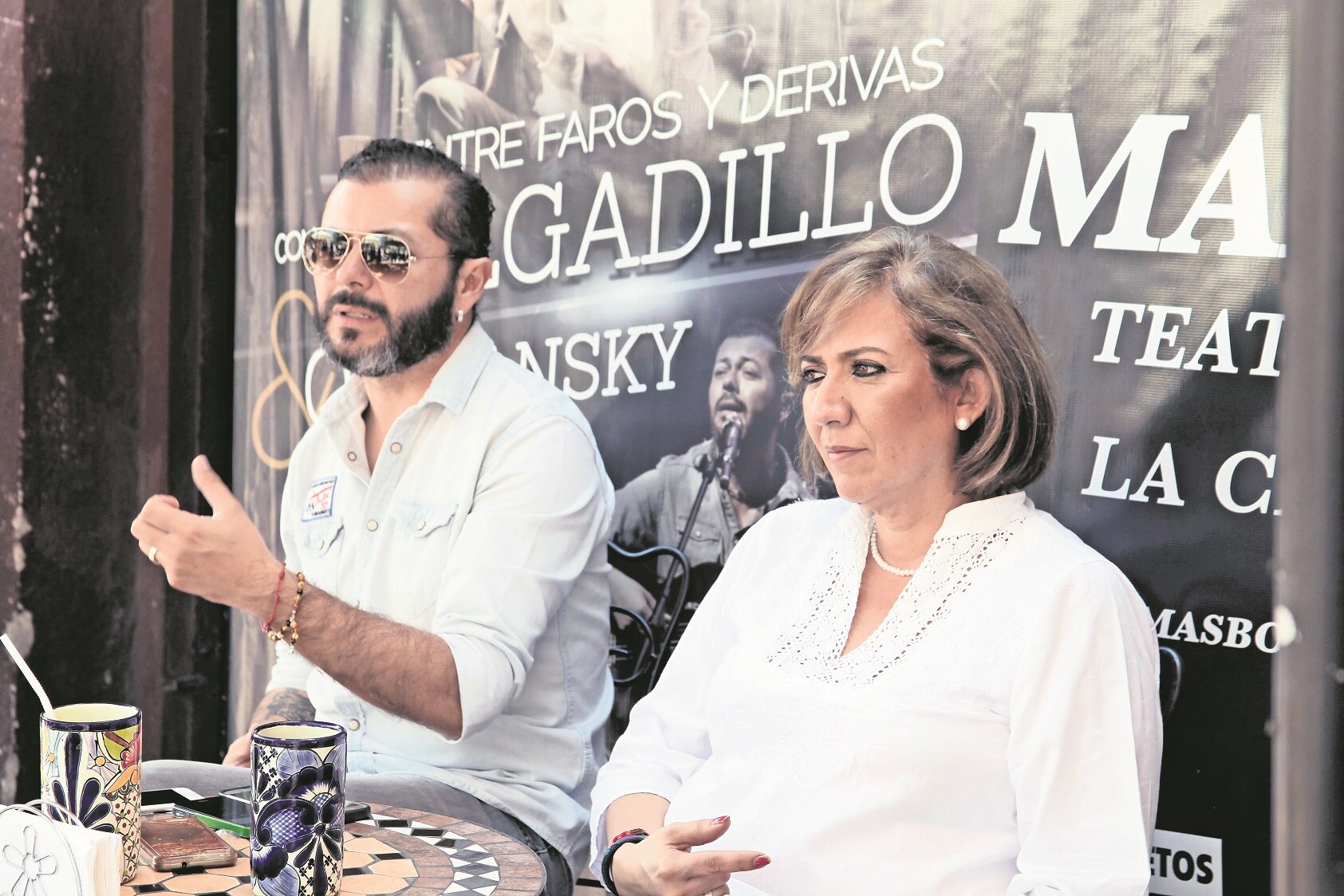 Noche entre amigos bohemios