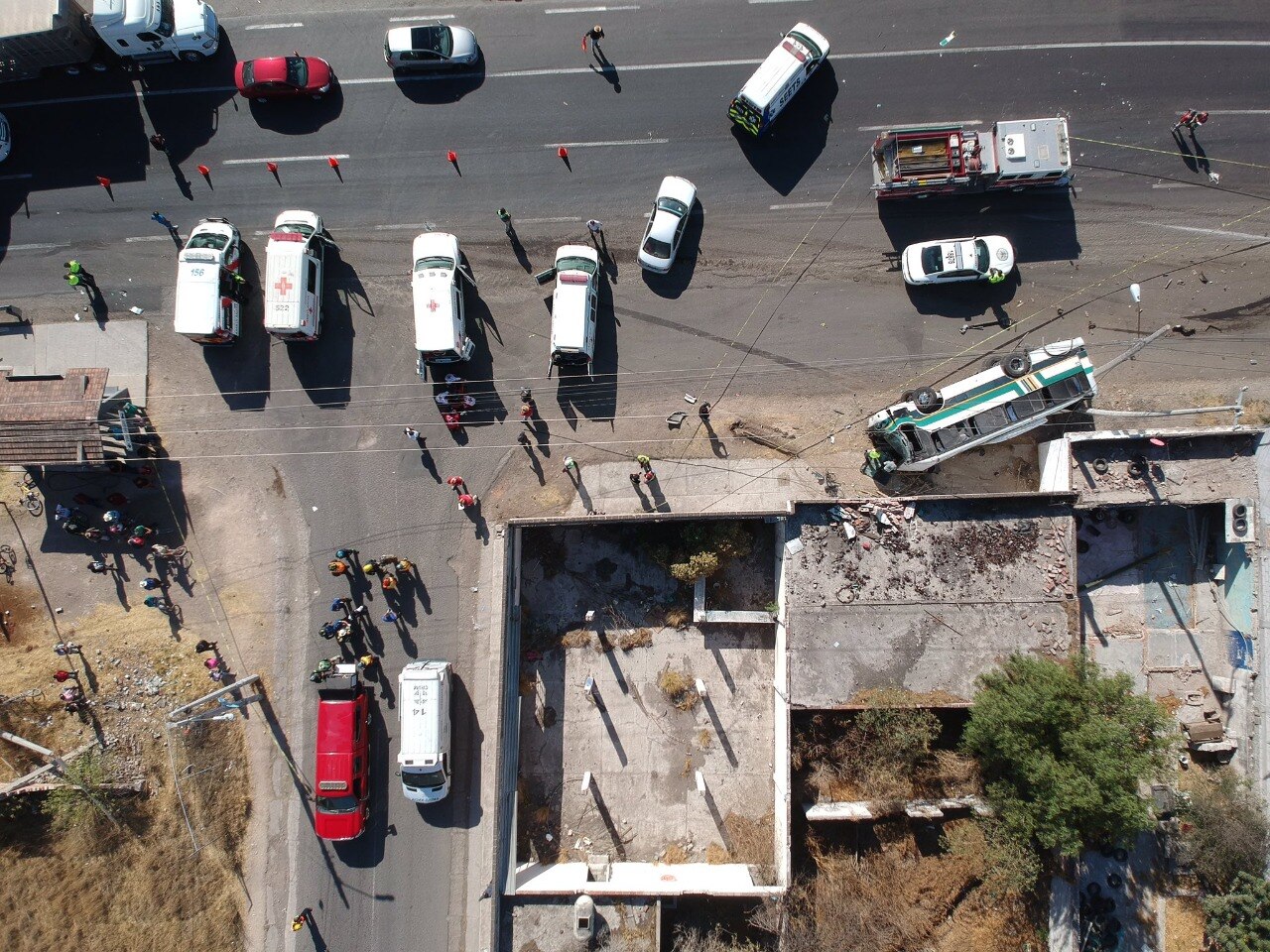 En accidente, murieron el chofer, una mujer de 35 años y un bebé