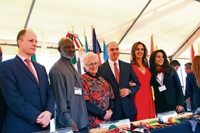 Inaugura  Calzada encuentro estudiantil 