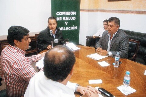 Reconocerán trabajo de los médicos