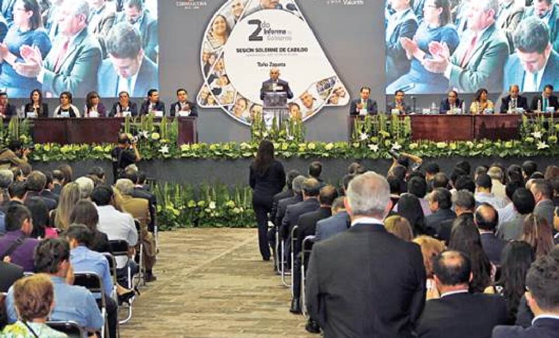 Destaca Zapata logros en seguridad y obras