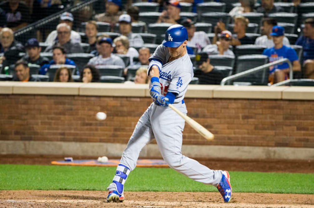 Además del pitcheo, el poder de Cody Bellinger matiene a Los Ángeles en la cima. (MICHAEL NOBLE JR. AP)