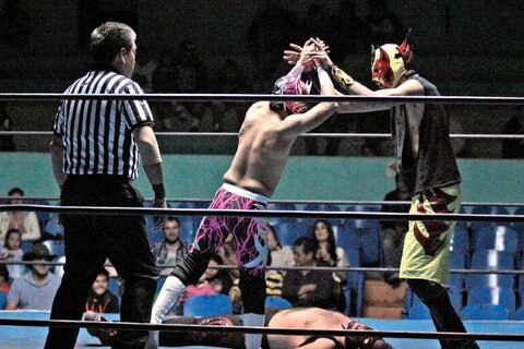 Funciones de lucha en puerta