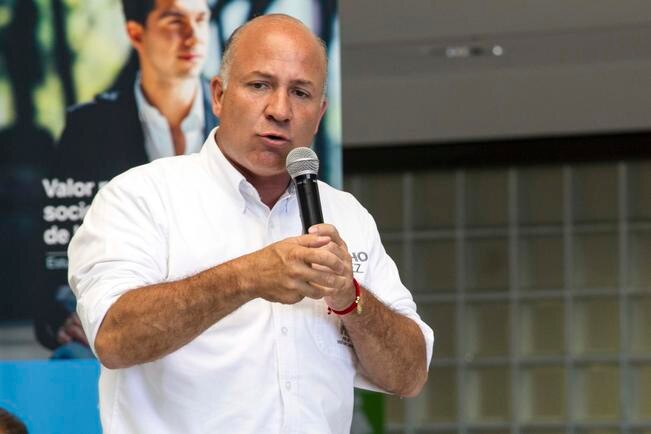 Francisco Pérez Rojas señaló que en estos momentos no puede estar preocupado de lo que hacen o dejan de hacer los demás políticos. / Foto: Demian Chávez