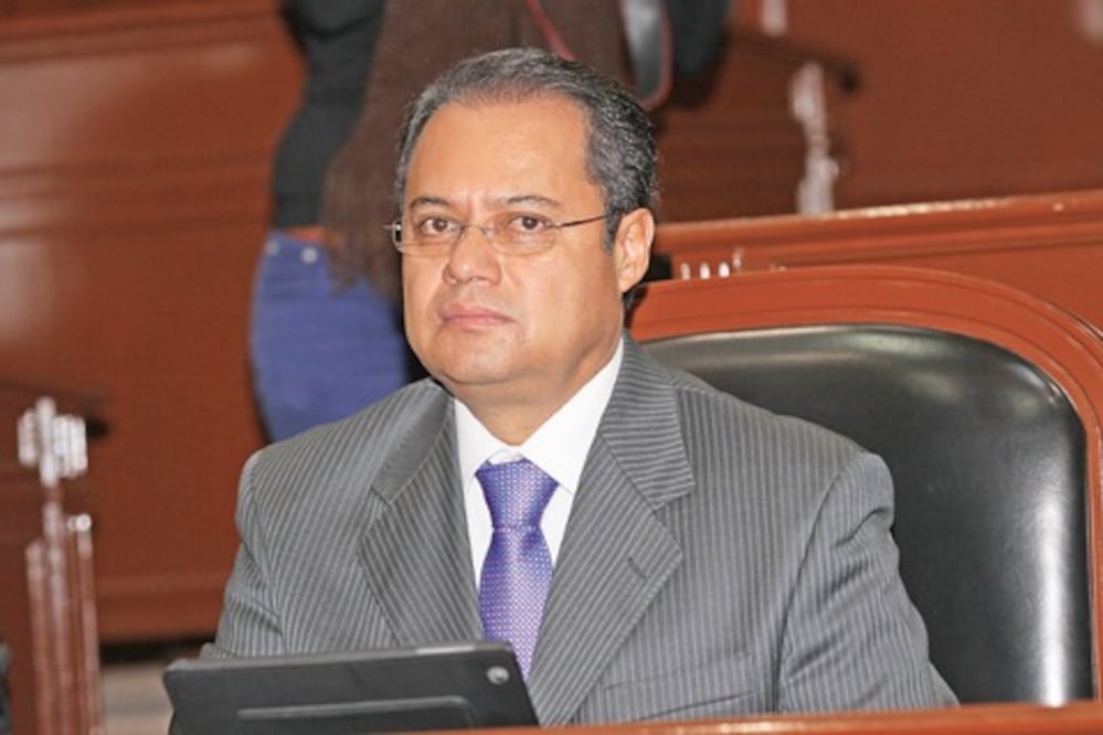 Respeto decisión de Lomelí de apoyar al PRI, dice panista