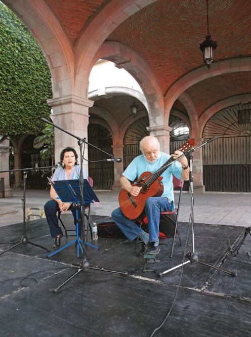 Talento femenil en canciones “de ellas”