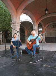 Talento femenil en canciones “de ellas”